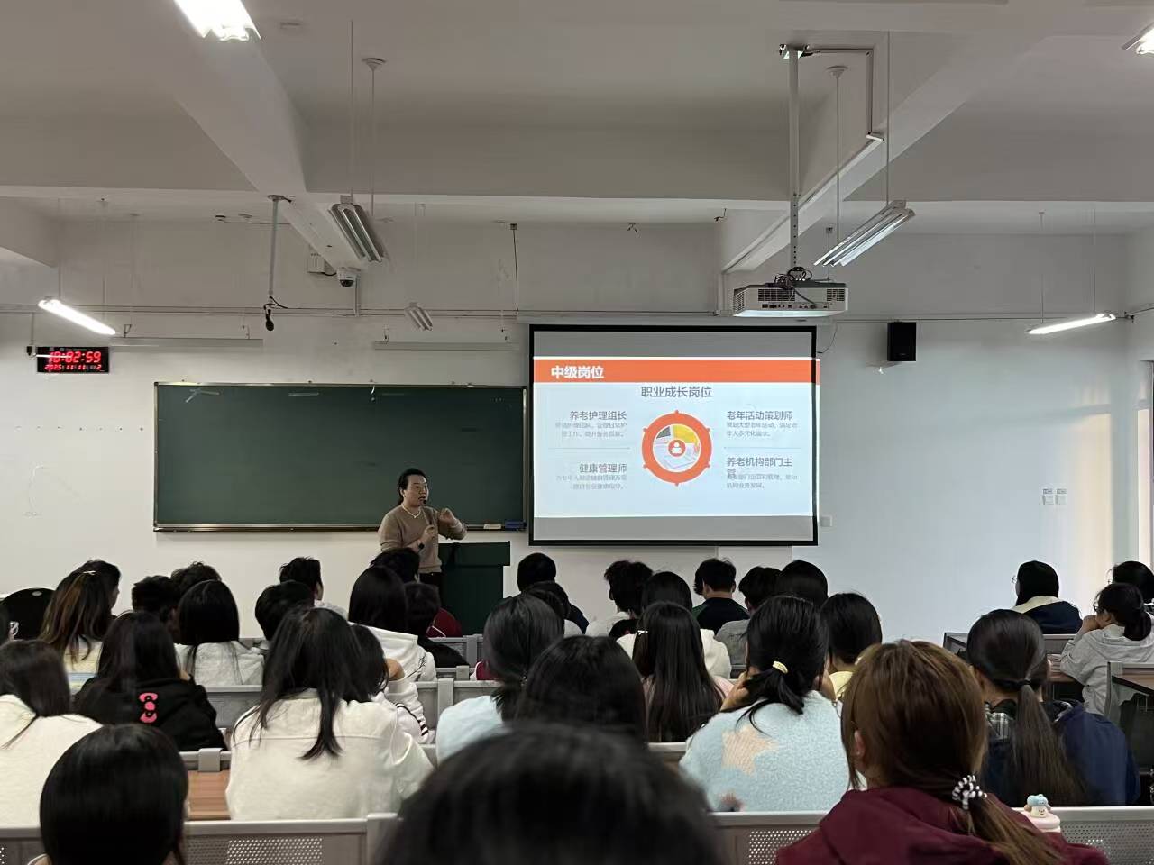 微信图片_20251112223102_101_3.jpg
